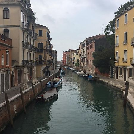 Guest House La Chicca Venesia Bagian luar foto