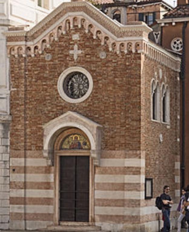 Guest House La Chicca Venesia Bagian luar foto
