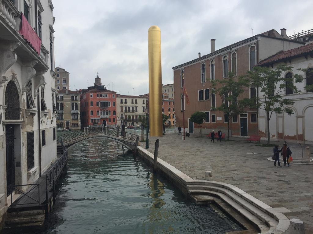 Guest House La Chicca Venesia Bagian luar foto
